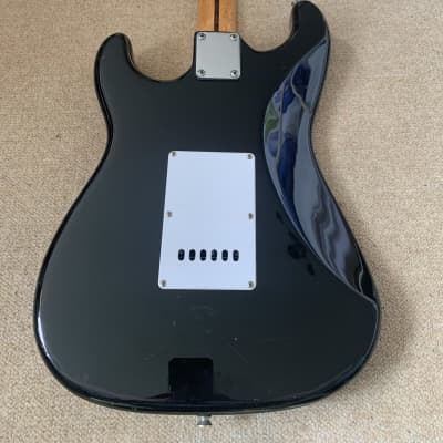 Marlin Stratocaster Electric Guitar Black image 9