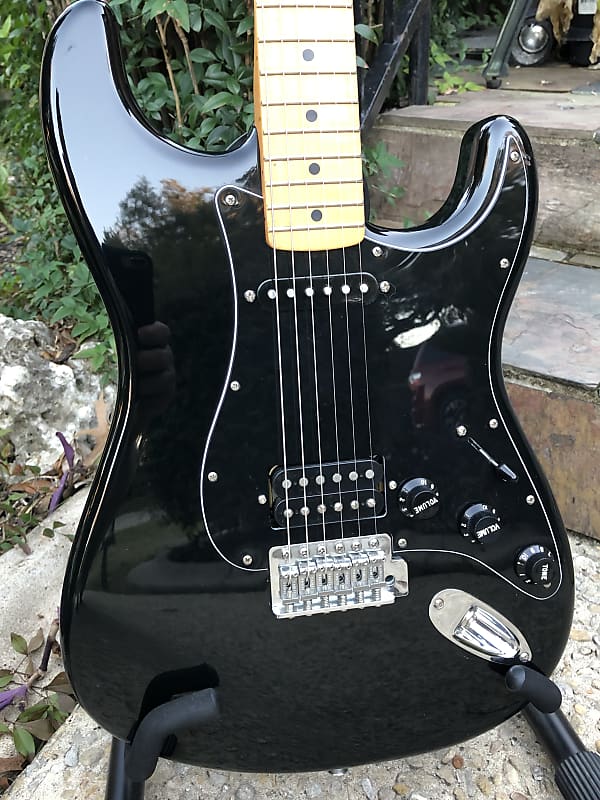 Fender Stratocaster HS 2008 Black Twin Head Vintage