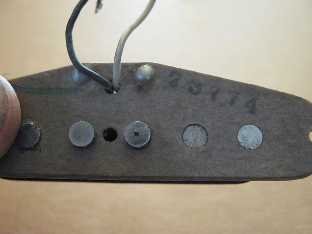 Fender Stratocaster 70 s Grey bottom pickup