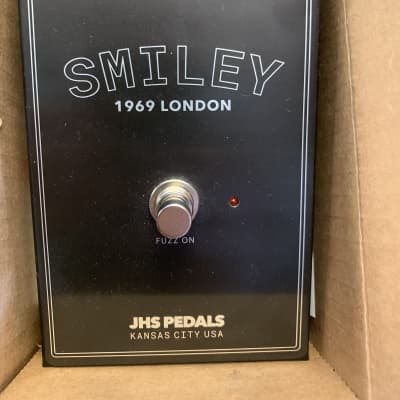 JHS Legends Series Smiley 1969 London Fuzz