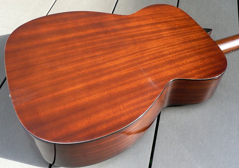 Morris FD-13(1972年製)ケース付き Morris FD-13 000 size guitar 1972 Natural | Reverb