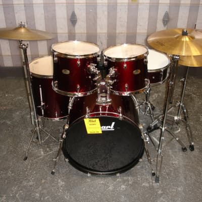 Pearl Forum 5-Piece Standard Drum Set with Hardware & Cymbals 