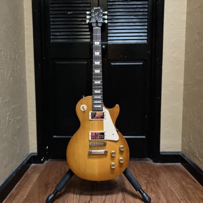 Upgraded Gibson Les Paul Tribute Honeyburst 8.7lbs with Gator HSC image 2