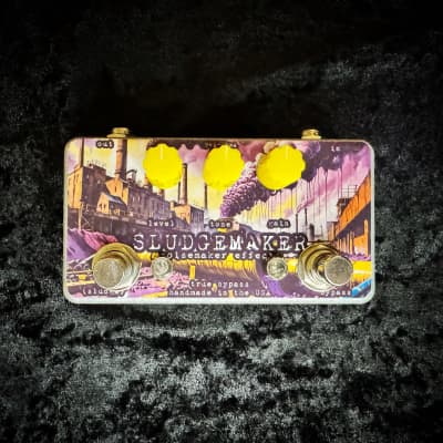 Greenhouse Effects SLUDGE HAMMER Fuzz pedal demo and review