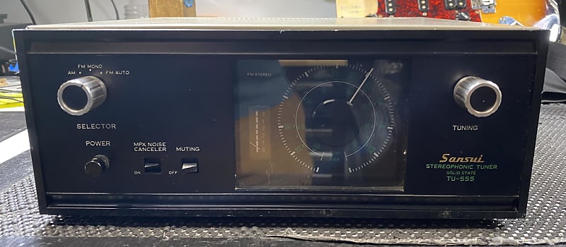Sansui TU-555 - Stereophonic Solid State Tuner  			