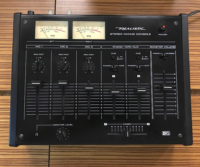 Realistic 321200A Stereo Mixing Console (Consignment) Reverb