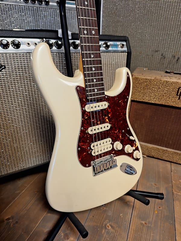Fender Deluxe Stratocaster - Olympic Pearl image 1