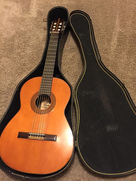 El degas classical on sale guitar