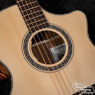 Breedlove Oregon Build Legacy Concerto Adirondack/Koa Cutaway Acoustic Guitar w/ LR Baggs Pickup #7194 image 3
