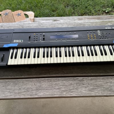 Ensoniq ESQ-1 Wave Synthesizer 1986 - Black