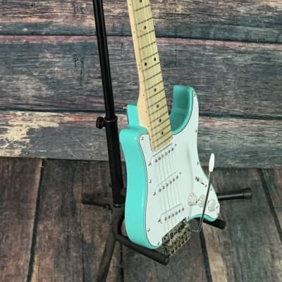 Used Traveler TCD-SFG Travelcaster Deluxe with Gig Bag- Surf Green image 3