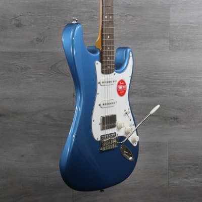 Squier Limited Edition Classic Vibe '60s Stratocaster HSS - Lake Placid Blue with Matching Headstock 2024 image 3