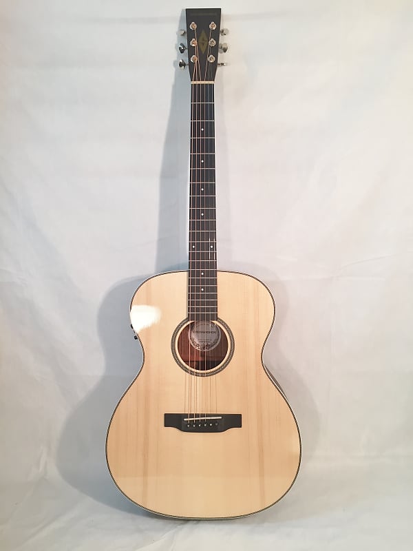 Triple o deals acoustic guitar