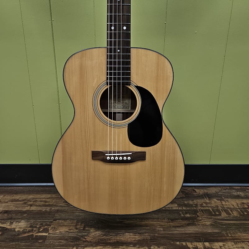 Recording King RO 318 Solid Mahogany 000 Body Acoustic Guitar Aged Adirondack Top