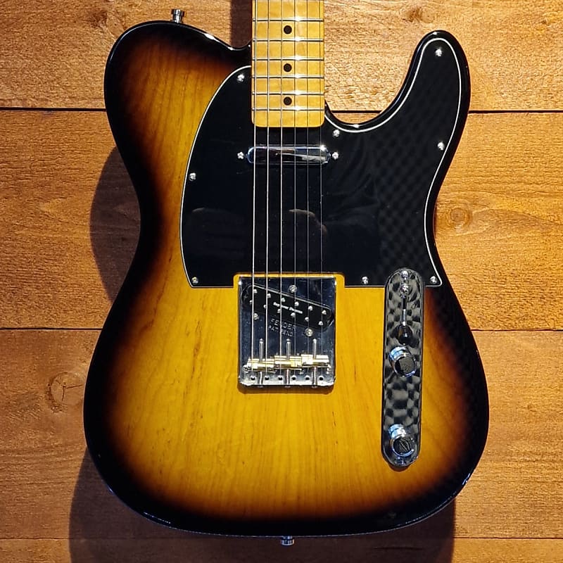 ギター Fender Classic Series 50s telecaster Fender Classic Series '50s Telecaster 2-Tone Sunburst