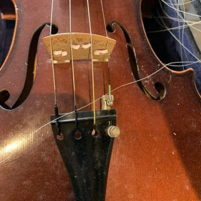 Suzuki Vintage Violin image 3