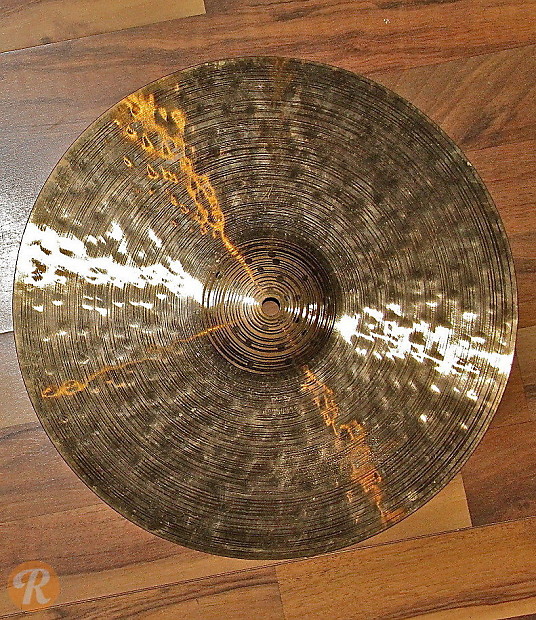 Paiste 14" Signature Traditionals Medium Light Hi-Hat Cymbal (Top) image 1
