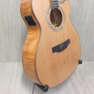 Klema K200JC-CE Satin / Natural Solid Cedar Top,Jumbo Acoustic Guitar, Cutaway, EQ+Free Gig Bag image 4