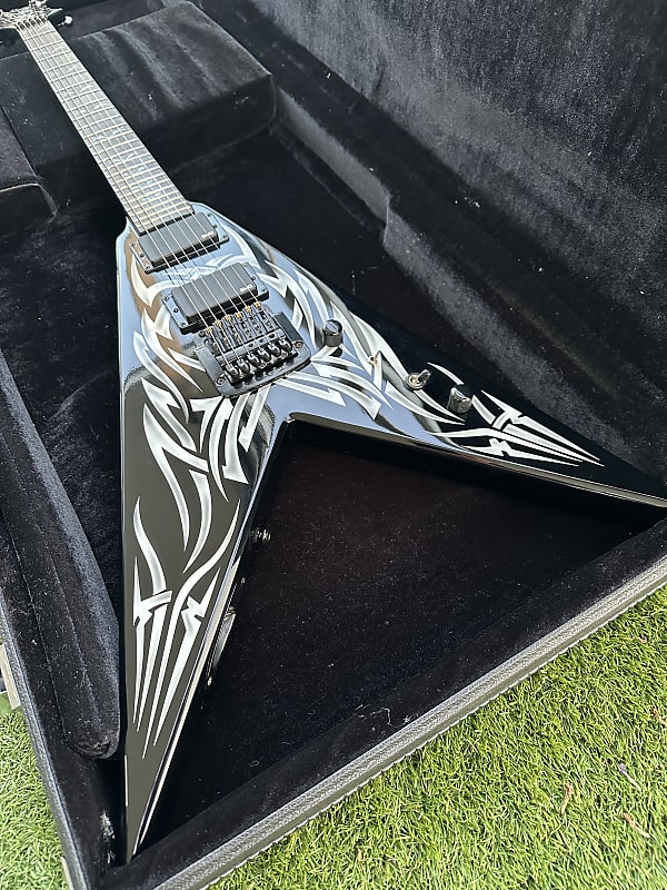 希少なB.C. Rich Kerry King Flying V Slayerモデル エレキギター 希少
