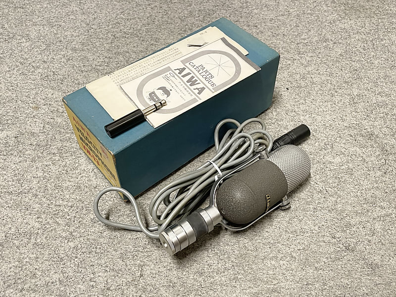 Aiwa VM-13 Velocity Microphone RCA 77 Style Japan Vintage