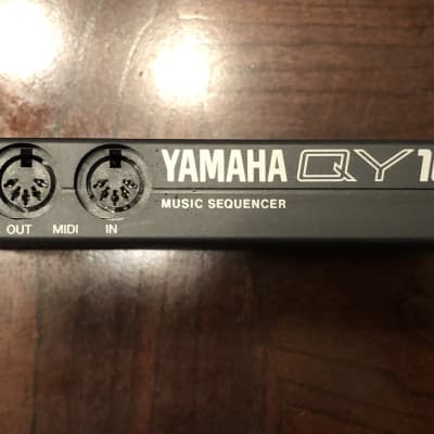 Yamaha QY10 Music Sequencer image 4