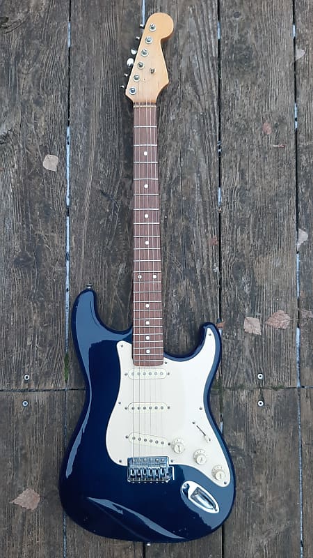 Greco ? Tokai ? Stratocaster 70's. 80's - Blue deep