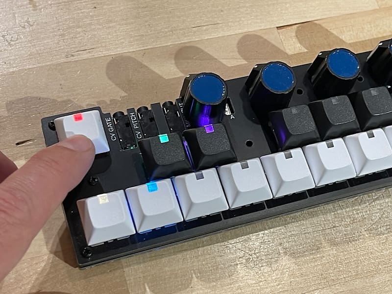 Denki Oto OMX-27 MIDI CV Keyboard Sequencer 2023 - Black