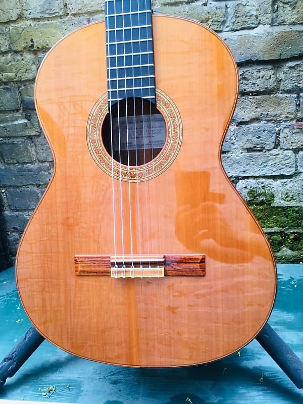 J Perez 660 Concert Classical Hiscox Case Natural | Reverb