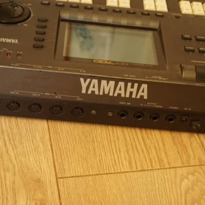Yamaha QY-700 image 4