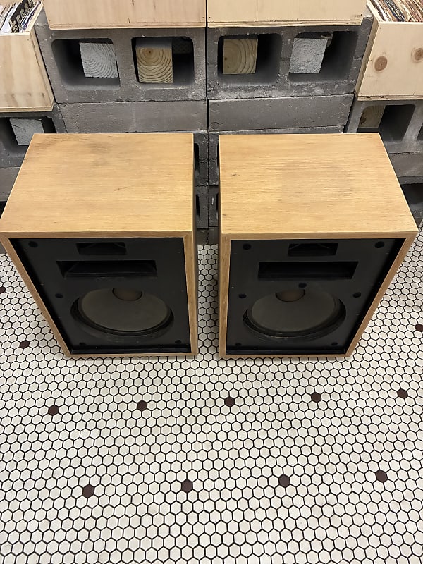 klipsch heresy speakers