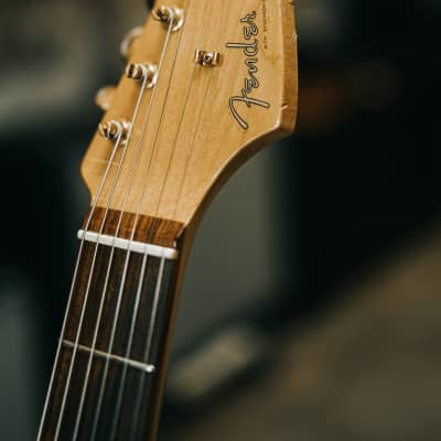 Fender Stevie Ray Vaughan Stratocaster with Pau Ferro Fretboard 2000s - 3-Color Sunburst image 5