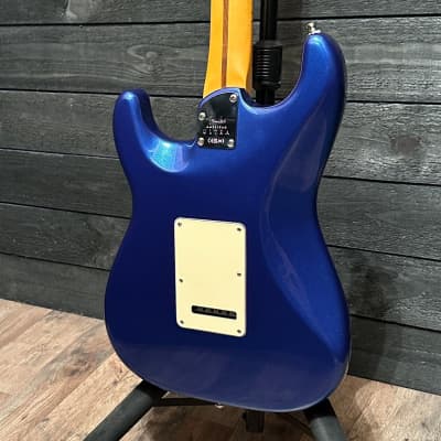 Fender American Ultra Stratocaster USA Cobalt Blue Electric Guitar image 5