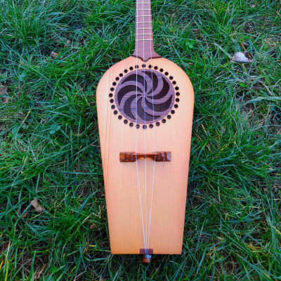 Georgian folk music instrument Panduri | String instrument Fanduri | ფანდური image 3