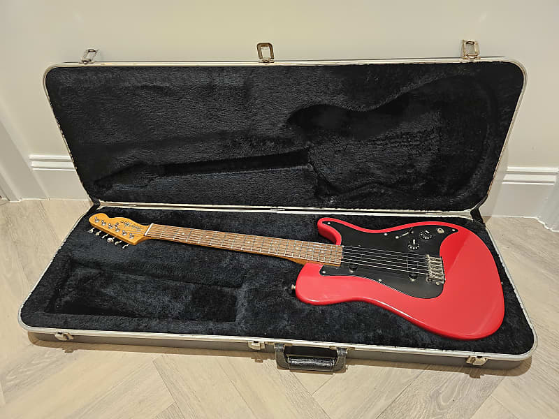 Fender Bullet 1982年　USA製 1982年？USA製のFender Bulletをゲットしたよ : r/guitarporn