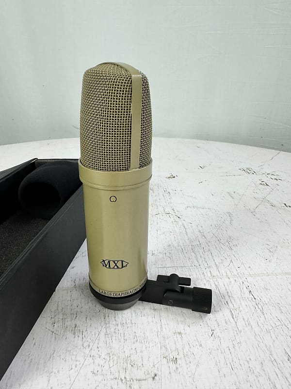 Marshall MXL V57M Studio Condenser Microphone Gold Sputtered Diaphragm MINT IOB 2024