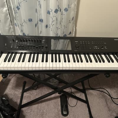 Korg KRONOS 2 88 Key Digital Synthesizer Workstation 2014 - Present - Black/Wood
