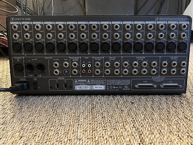 Mackie Onyx 1640i 16-Channel 4-Bus Firewire Analog Mixer | Reverb