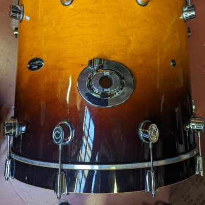 Pacific By Drum Workshop Made In Mexico 18 x 22" Tobacco Sunburst Fade Bass Drum - Sounds Great! image 2