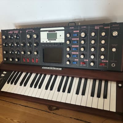 Moog Minimoog Voyager Select Series 2002 - 2015 - Traditional Wood Cabinet