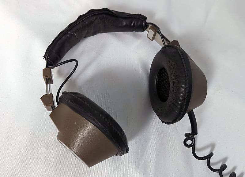 Realistic nova 40 discount headphones