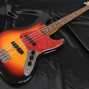 Fender Japan Jazz Bass JB62 '62 Vintage Reissue Alder USA pickups 1999-2002 Three Tone Sunburst image 1