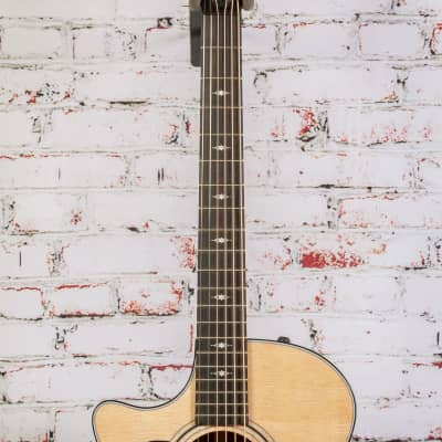 Taylor - 314ce DEMO - Left-Handed Acoustic-Electric Guitar - V-Class (R) Bracing - Natural - x2136 image 4