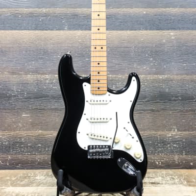 Fender Standard Stratocaster Squier Series with Gen4 Noiseless Pickups Black Electric Guitar w/Bag image 2
