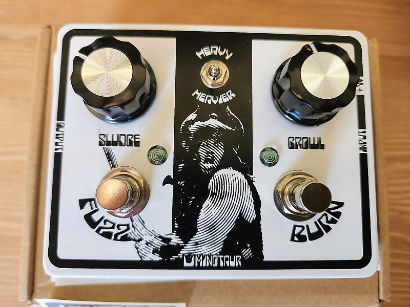 ギター Minotaur Sonic Terror Fuzz and Burn Fuzz & Burn | Minotaur Sonic Terrors