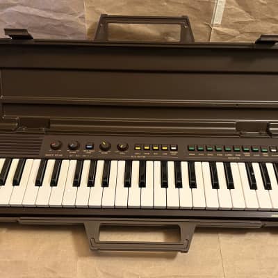 Yamaha PortaSound PS-3 1980s Chocolate Brown Excellent Condition with original hardcase mini piano keyboard