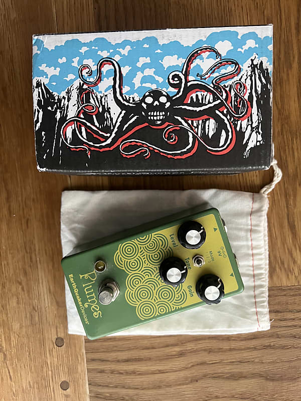 EarthQuaker Devices Plumes Small Signal Shredder Overdrive