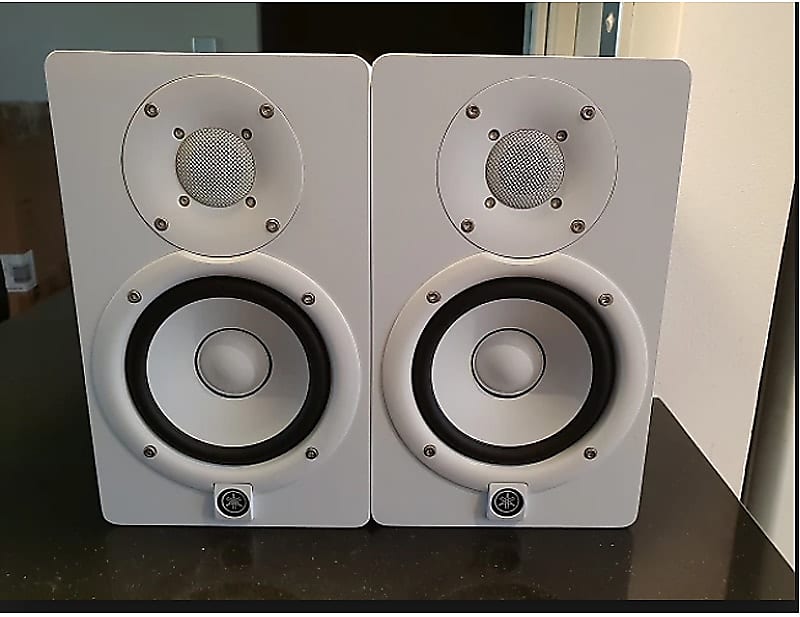 Yamaha HS5W HS5 Pair in White 5" Powered Studio Monitors (Pair) HS-5 x2 Monitors in box image 1