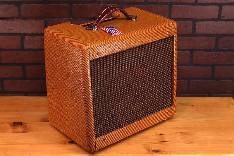 Bigger 1 x10 & 1x8 Narrow Panel Tweed Champ Reverb