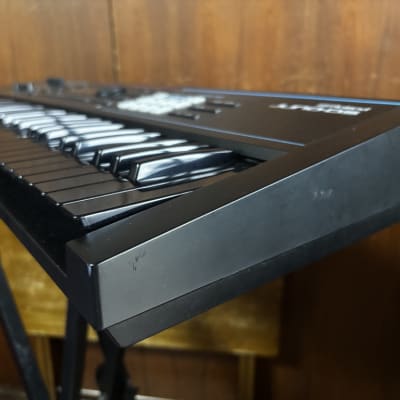 Roland JUNO-DS 61 61-key Synthesizer Special Edition Black on Black w/ gig bag image 4