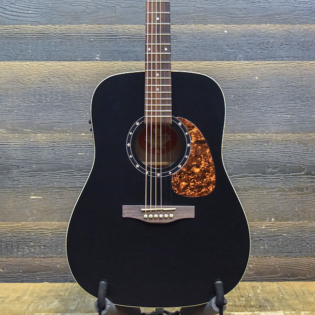 Norman Protege B18 Cedar Black Presys Dreadnought Acoustic